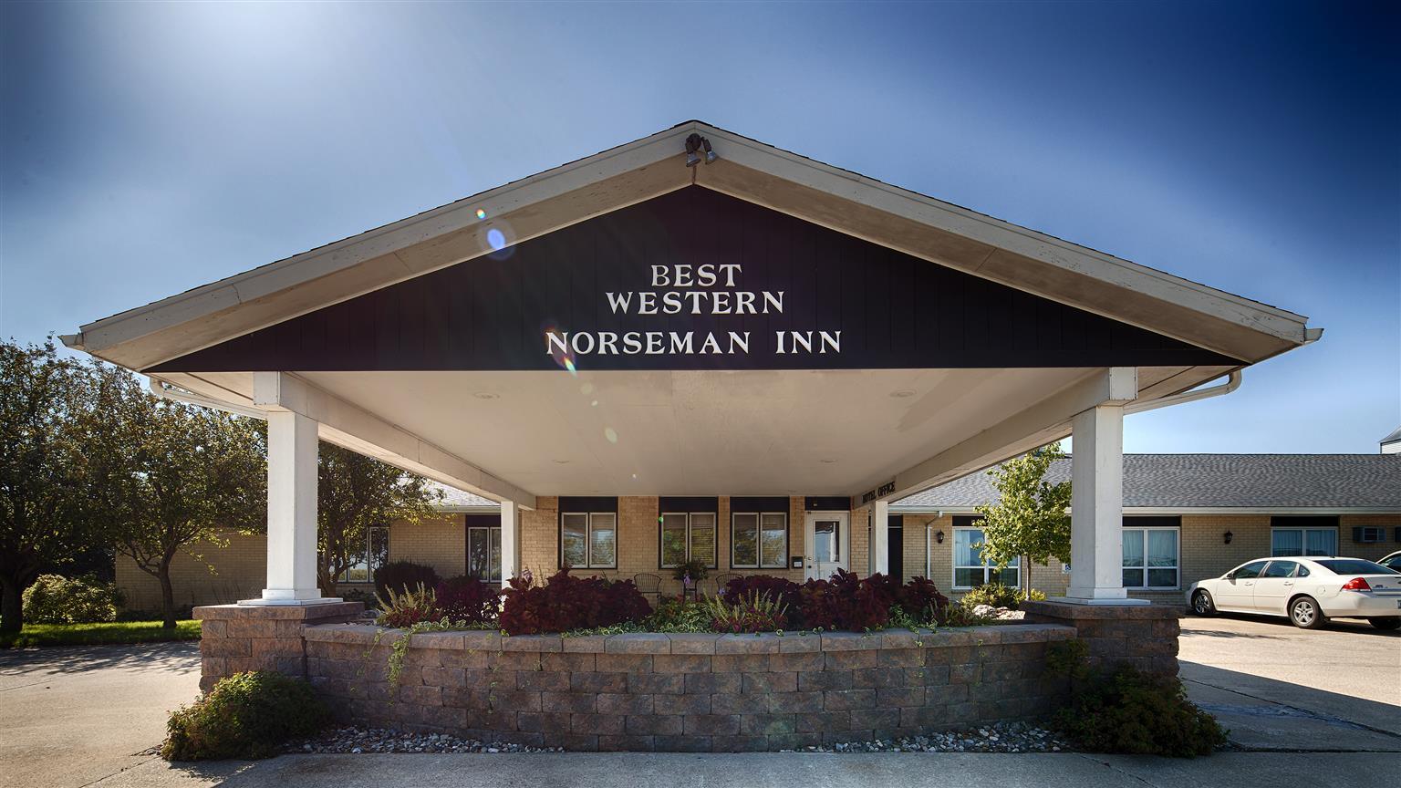 Super 8 By Wyndham Williams Hotel Exterior foto